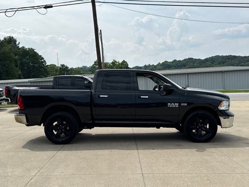 Used 2017 RAM 1500 Classic SLT AWD/4WD image 15
