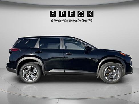 Used 2024 Nissan Rogue SV w/ SV Premium Package AWD/4WD image 6