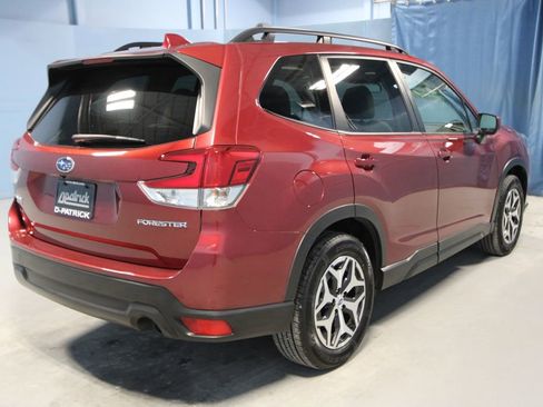 Used 2023 Subaru Forester Premium image 38