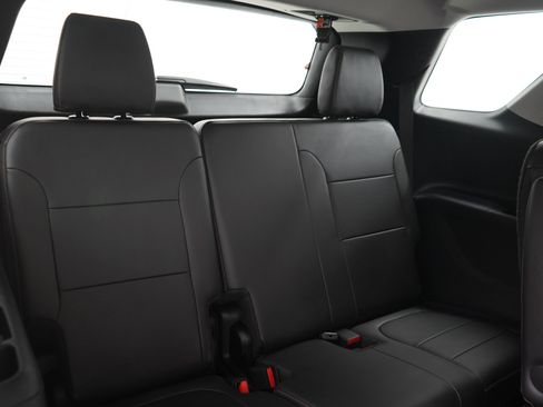 Used 2021 Chevrolet Traverse Premier w/ Redline Edition AWD/4WD image 12