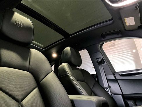 New 2026 Porsche Macan image 23