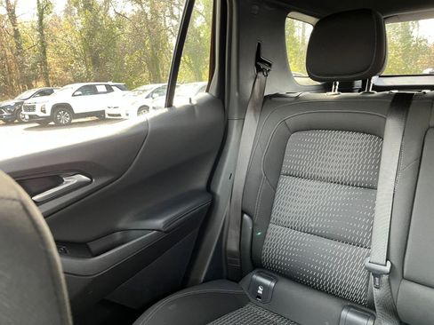 Used 2025 Chevrolet Equinox LT FWD image 40