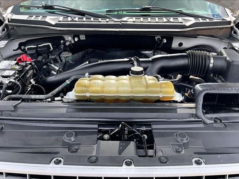 Used 2019 Ford F150 Lariat RWD image 33