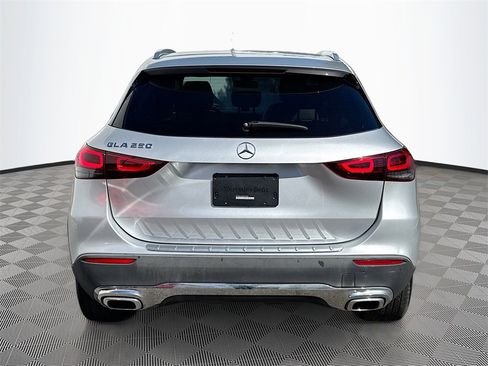 Used 2021 Mercedes-Benz GLA 250 w/ Premium Package image 7