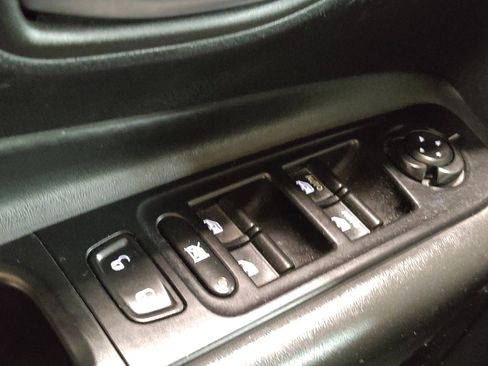 Used 2020 Jeep Renegade Altitude FWD image 27