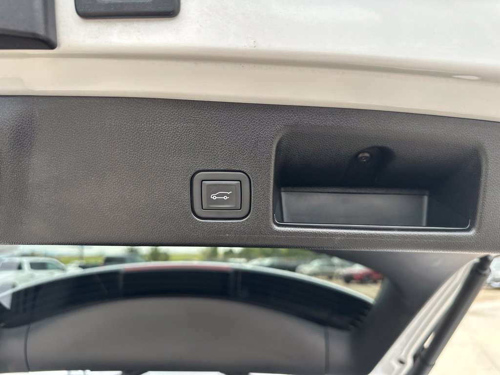 Certified 2024 Chevrolet Equinox EV LT AWD/4WD image 20