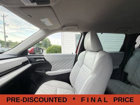 Used 2023 Mitsubishi Outlander SEL AWD/4WD image 50