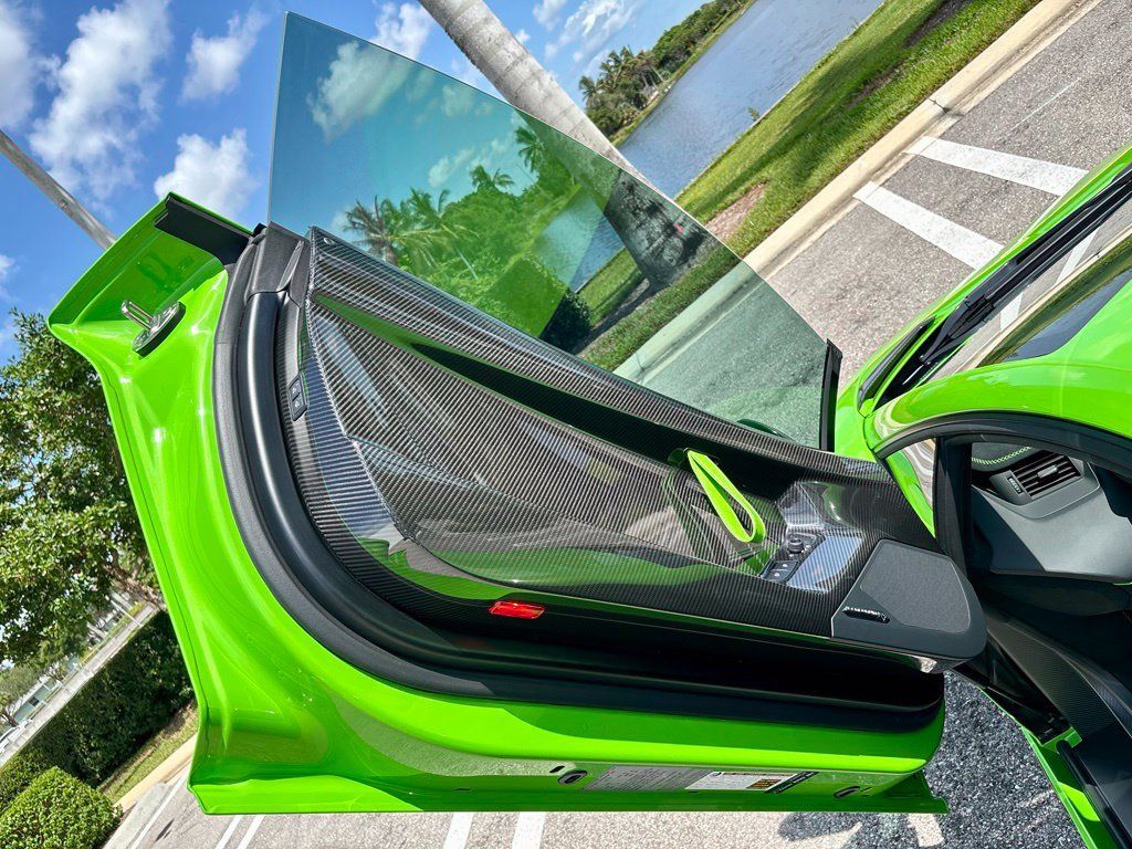Used 2019 Lamborghini Aventador SVJ AWD/4WD image 22