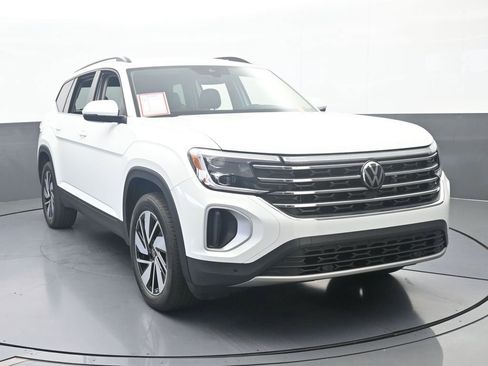 Used 2024 Volkswagen Atlas SE FWD image 9