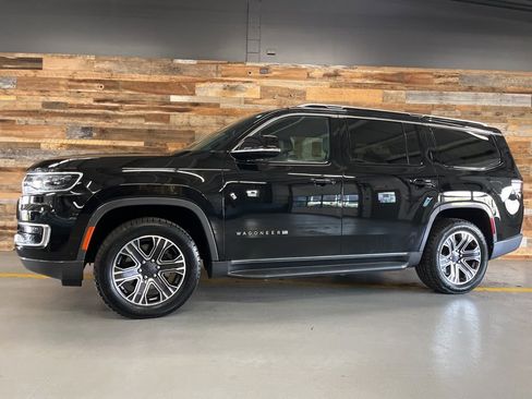 Used 2022 Jeep Wagoneer Series III image 16