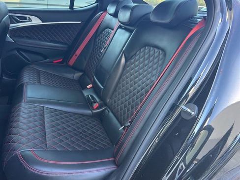 Used 2023 Genesis G70 3.3T w/ Sport Prestige Package image 37