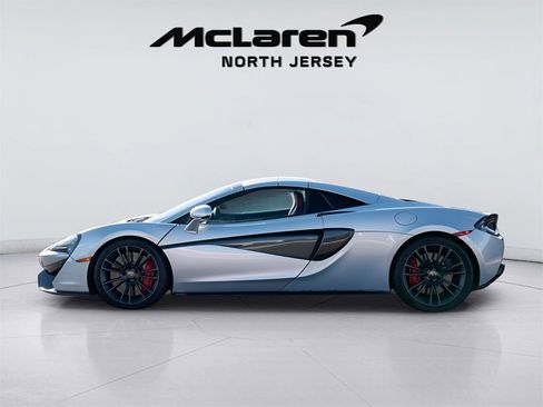 Used 2018 McLaren 570S Spider image 5