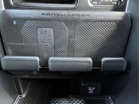 Used 2023 RAM 1500 Laramie AWD/4WD image 31