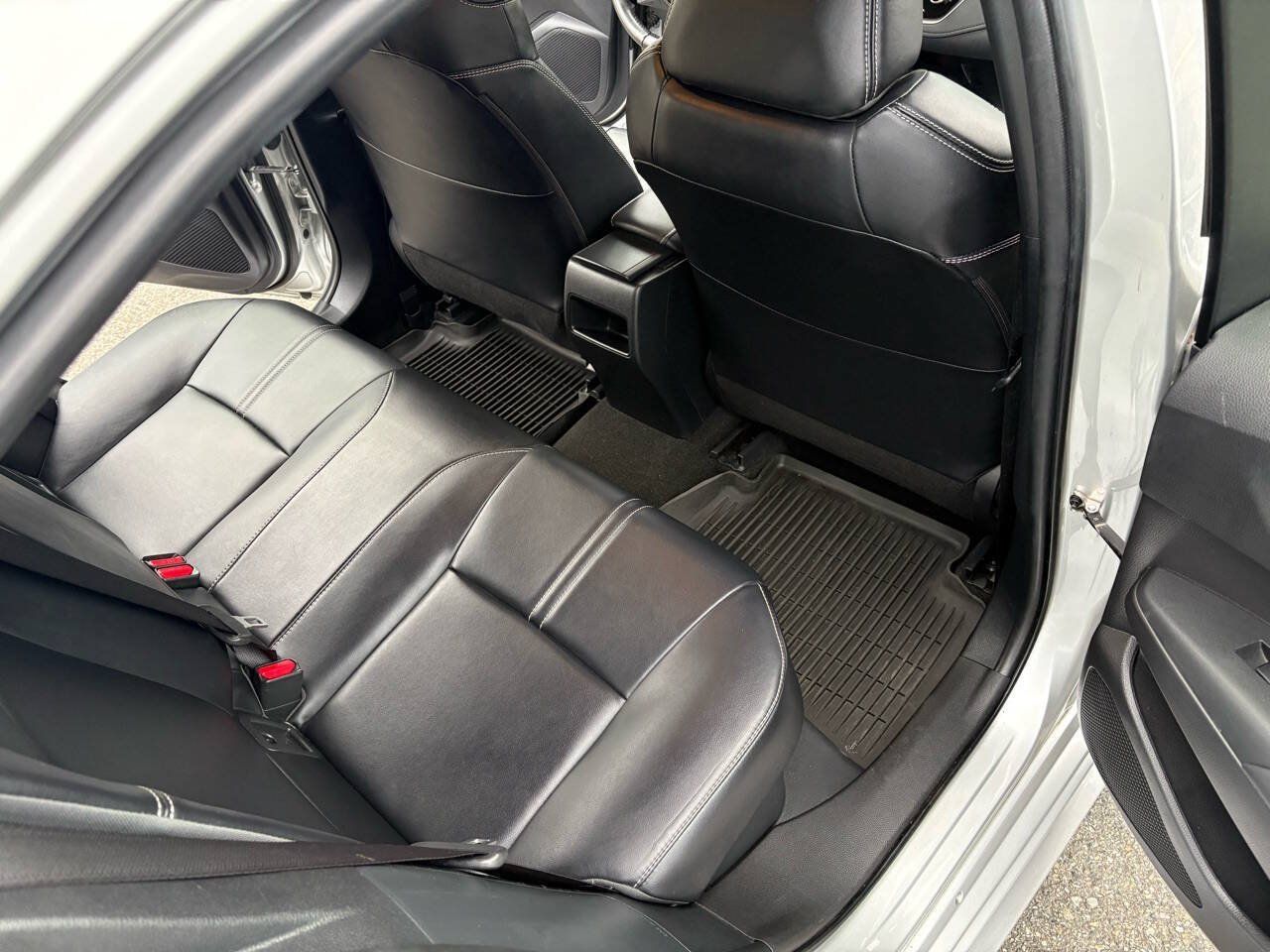 Used 2022 Toyota Corolla LE w/ Premium Interior Package FWD image 38