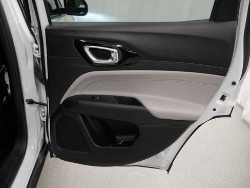 Certified 2023 Jeep Compass Limited image 46