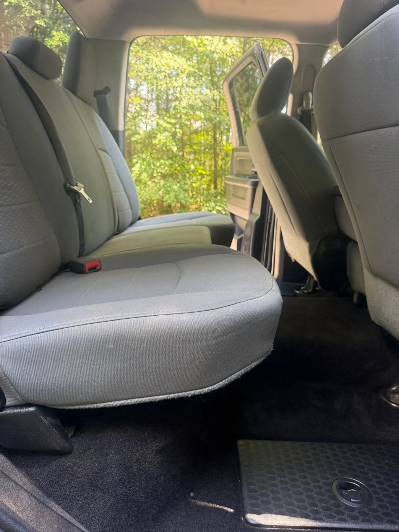 Used 2015 RAM 1500 Express RWD image 12