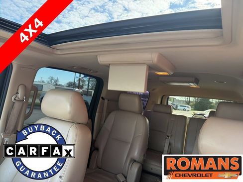 Used 2012 Cadillac Escalade ESV Luxury AWD/4WD image 18