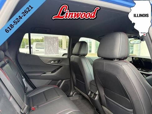 Used 2026 Chevrolet Equinox RS FWD image 11