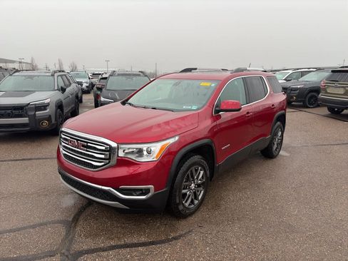 Used 2019 GMC Acadia SLT image 1