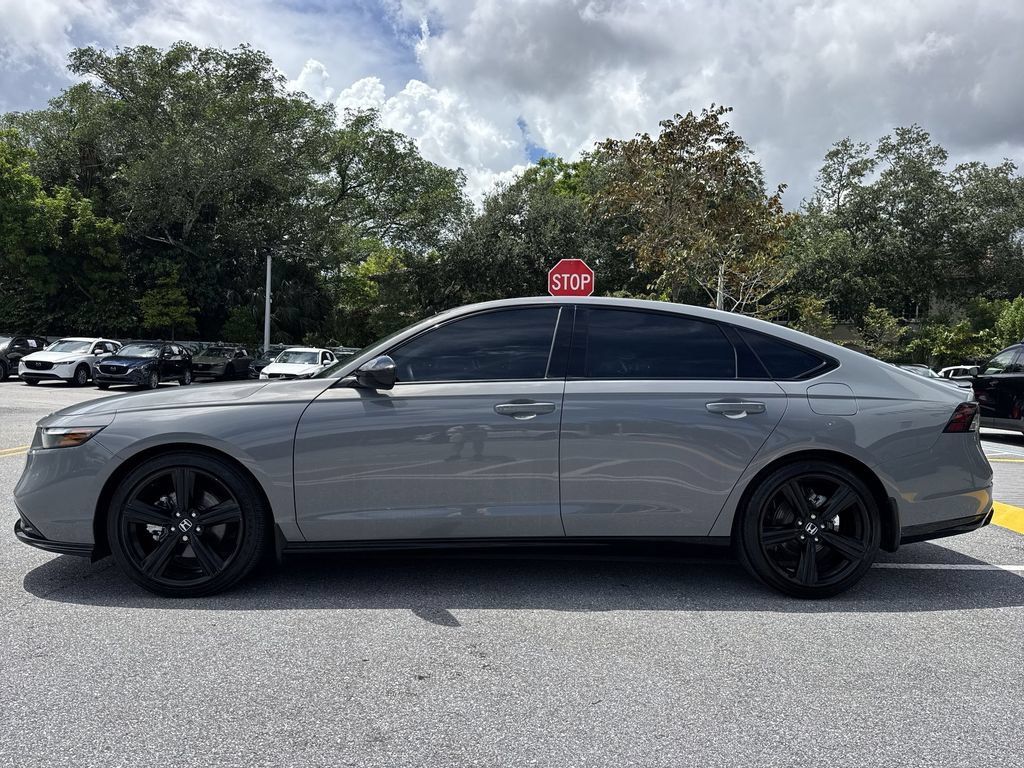 Used 2024 Honda Accord Sport image 27