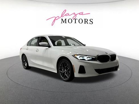 Used 2025 BMW 330i xDrive Sedan w/ Convenience Package AWD/4WD image 4