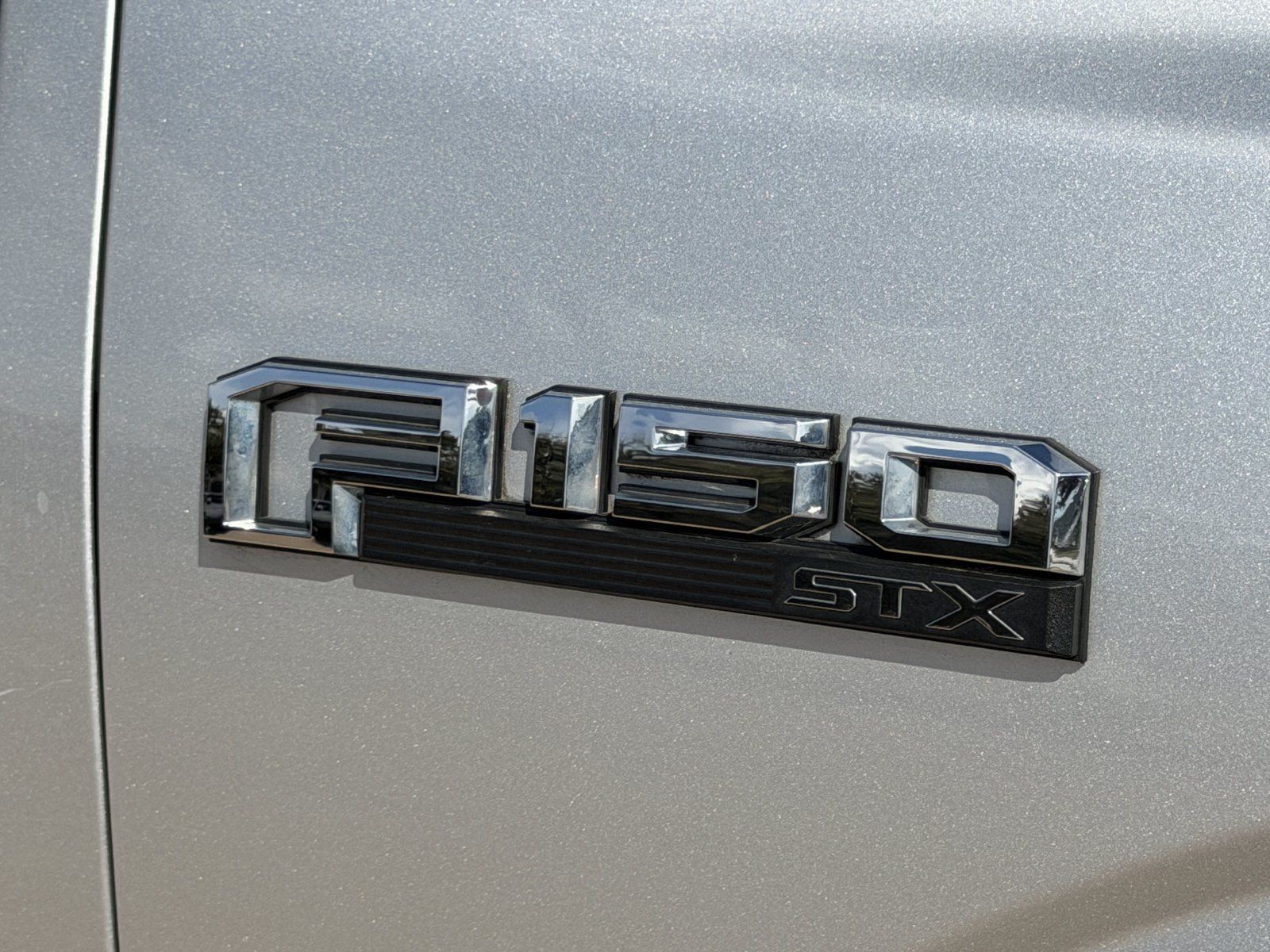 Used 2019 Ford F150 XL w/ Equipment Group 101A Mid RWD image 11