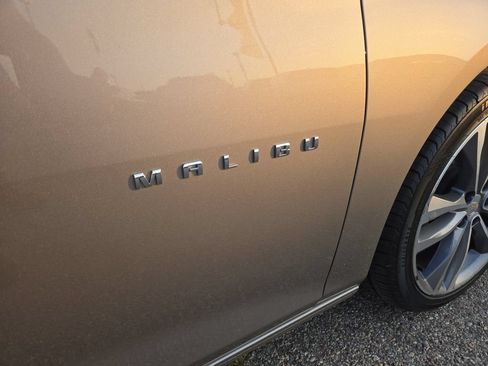 Used 2024 Chevrolet Malibu LT FWD image 36