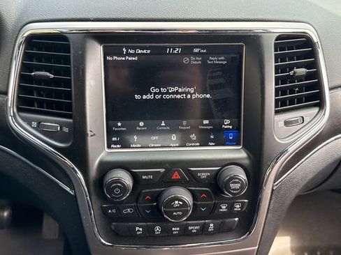 Used 2018 Jeep Grand Cherokee Limited w/ Trailer Tow Group IV image 27