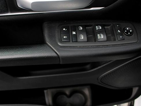 Used 2021 RAM 1500 Big Horn image 7