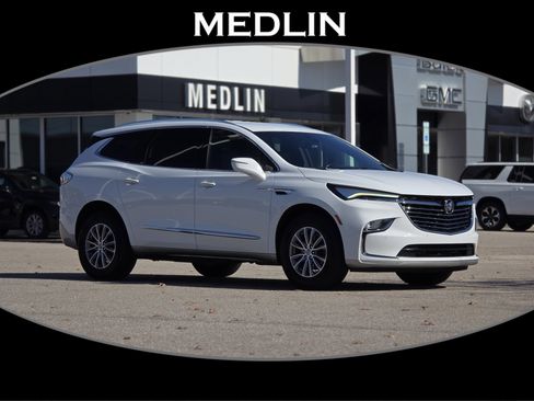 Used 2023 Buick Enclave Essence w/ Trailering Package, 5000 lbs. image 1