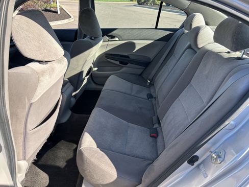 Used 2010 Honda Accord LX-P image 21