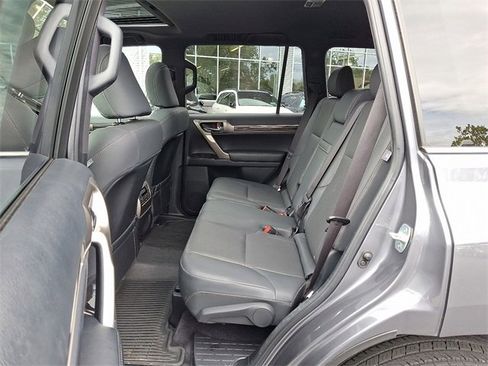 Used 2020 Lexus GX 460 Premium image 10
