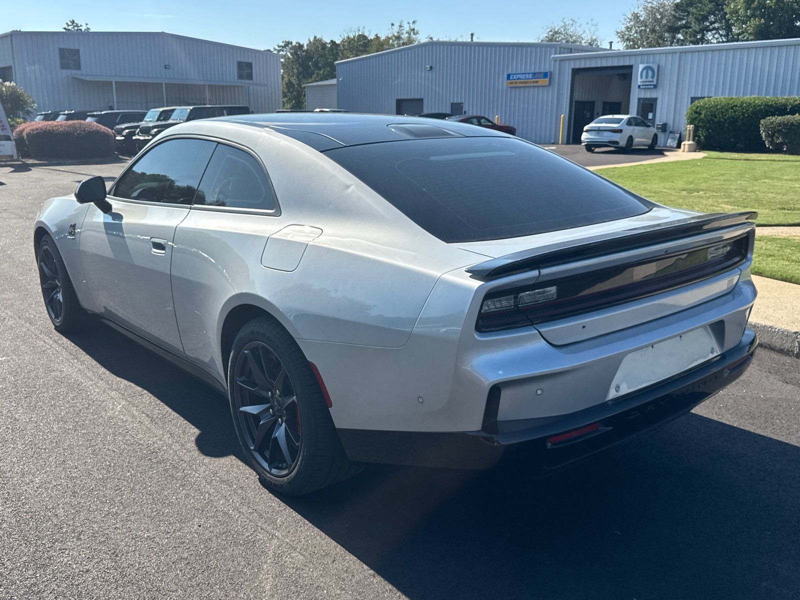 Used 2024 Dodge Charger Daytona Scat Pack w/ Plus Group AWD/4WD image 7