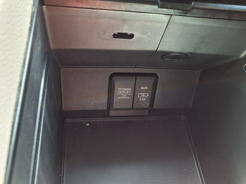 Used 2021 Honda Pilot Elite image 23