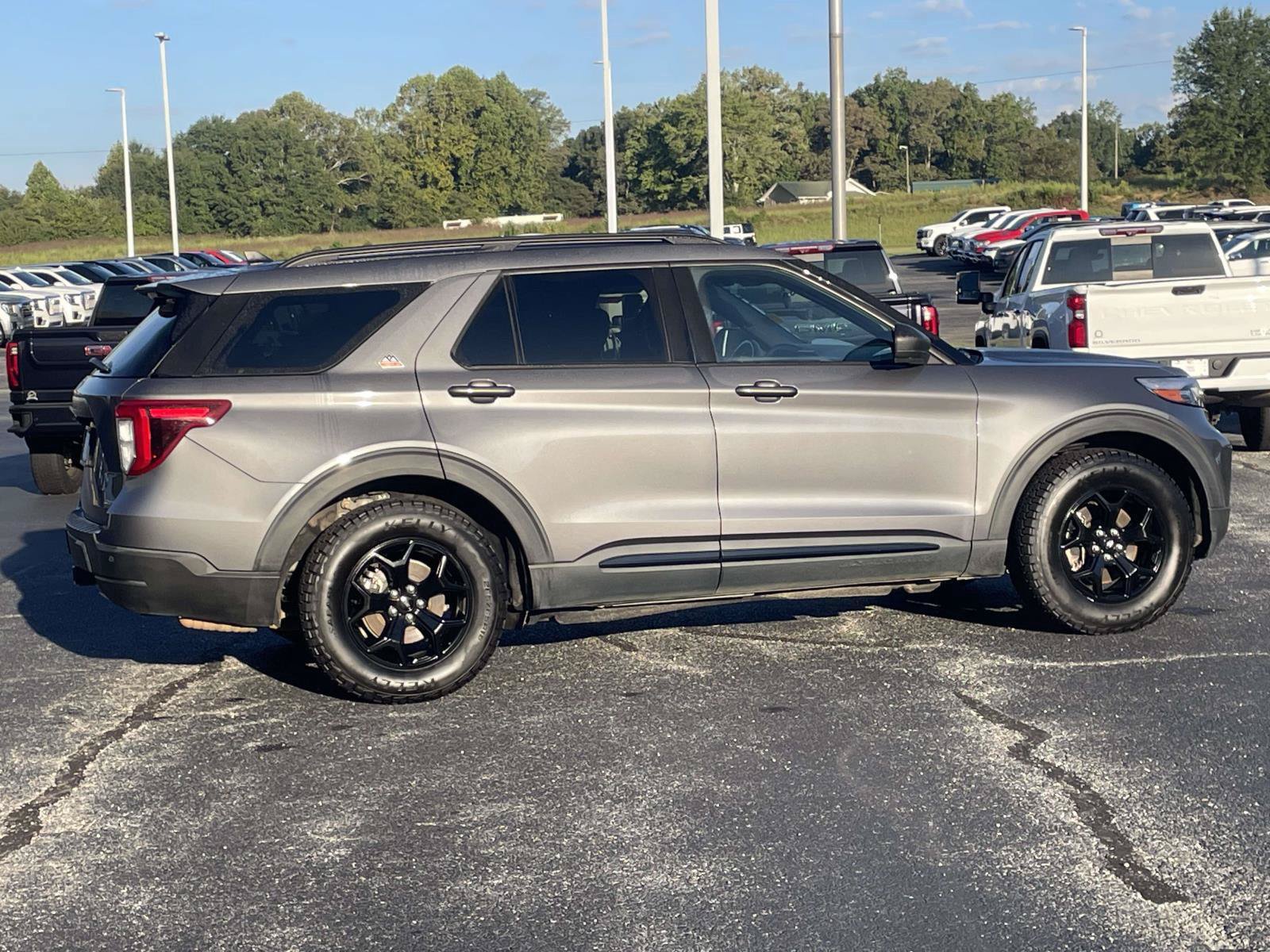 Used 2022 Ford Explorer Timberline AWD/4WD image 2