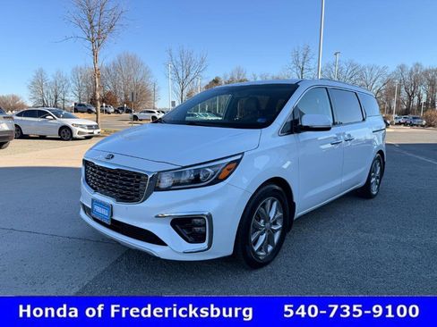 Used 2019 Kia Sedona EX w/ EX Premium Package image 2