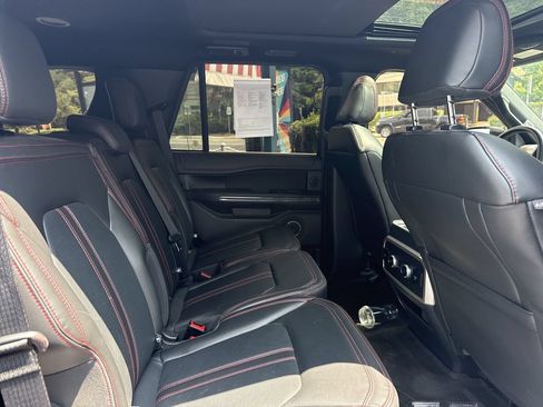 Used 2022 Ford Expedition Limited AWD/4WD image 30