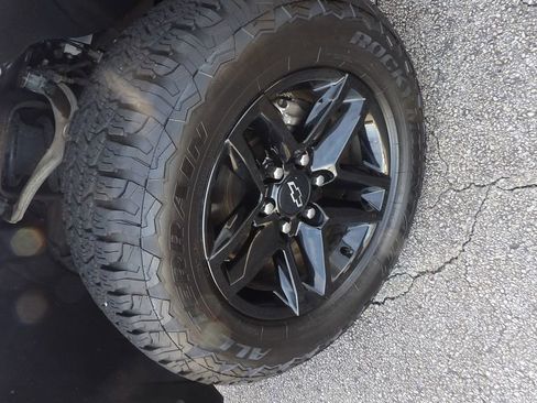 Used 2021 Chevrolet Silverado 1500 Custom Trail Boss image 19