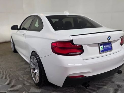 Used 2018 BMW M240i Coupe image 4