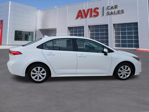 Used 2025 Toyota Corolla LE FWD image 7