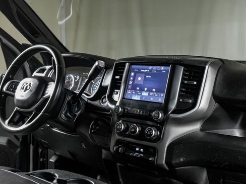 Used 2022 RAM 2500 Big Horn AWD/4WD image 23