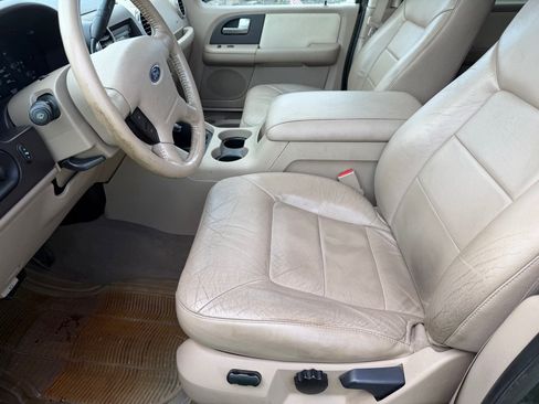 Used 2003 Ford Expedition XLT AWD/4WD image 9