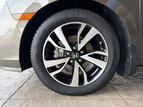 Used 2018 Honda Odyssey Elite image 10