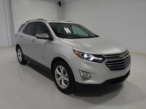 Used 2020 Chevrolet Equinox Premier FWD image 13