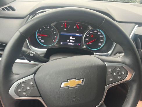 Used 2023 Chevrolet Traverse LT AWD/4WD image 11