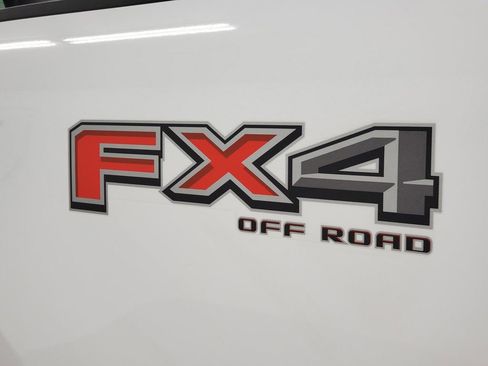 New 2026 Ford F250 XLT w/ XLT Premium Package AWD/4WD image 25