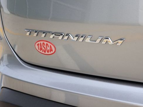 Used 2022 Ford Edge Titanium image 6