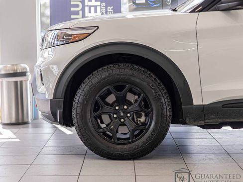 Used 2022 Ford Explorer Timberline image 9