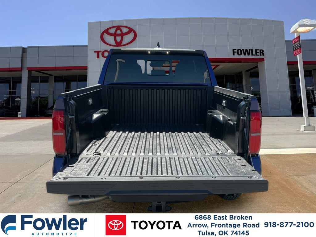 Certified 2025 Toyota Tacoma SR5 w/ SR5 Upgrade Package AWD/4WD image 30