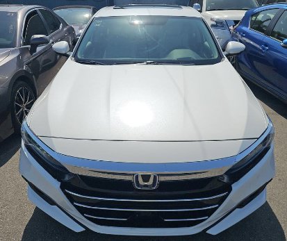 Used 2021 Honda Accord Touring image 2